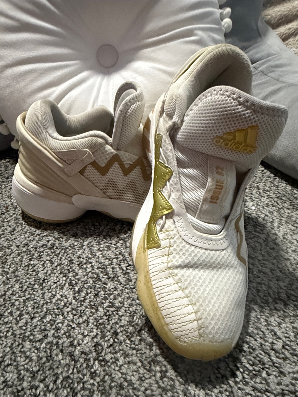 adidas D.O.N. Issue 2 White Gold Metallic Basketball Shoes Kids 6.5Y - Picture 1 of 5